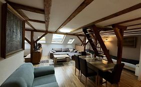 Apartment 5 Studio